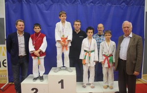 54bc1eb0ce4ca_20141221metzpodiumsbenjamins0007.jpg